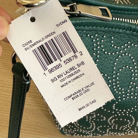 Coach - Picture 9 of 16